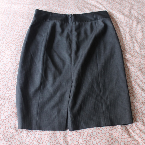 J Crew Gray  Pinstripe Pencil Skirt - Picture 5 of 5